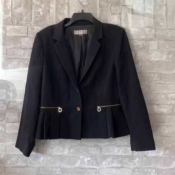 Tahari Jackets & Blazers - Black Tahari jacket blazer